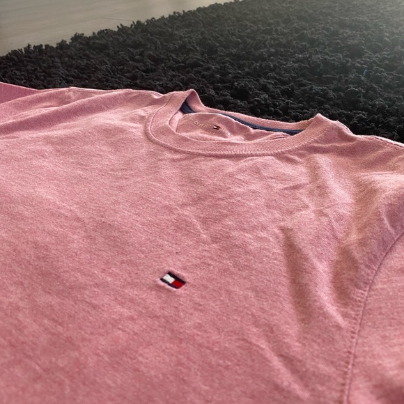 Tommy Hilfiger Men’s small tee shirt 👕 - Picture 2 of 6